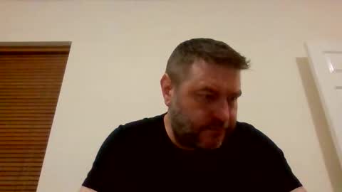 Snapshot of pauljr85 chatting on May 19, 2026, 1:00 am pauljr85 online show from May 19, 2026, 1:00 am
