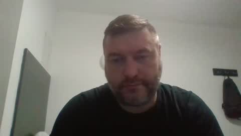 Snapshot of pauljr85 chatting on June 12, 2026, 9:57 pm pauljr85 online show from June 12, 2026, 9:57 pm