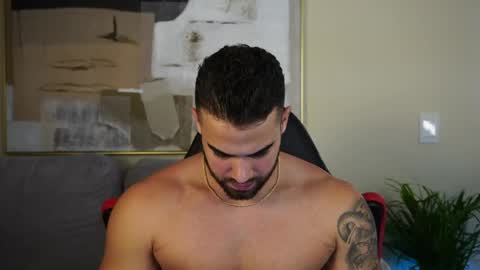 Snapshot of paulphoenix_ chatting on May 26, 2026, 7:10 pm Paul Phoenix online show from May 26, 2026, 7:10 pm