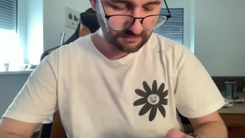 love bush online show from October 26, 2025, 9:26 am