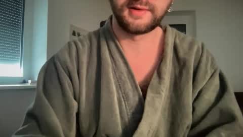 love bush online show from December 5, 2025, 10:24 am