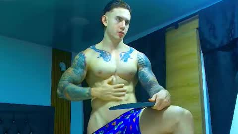 Snapshot of paulthompson_ chatting on July 13, 2026, 5:32 am Paul online show from July 13, 2026, 5:32 am