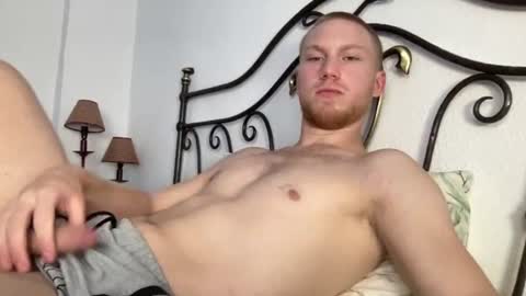 Snapshot of pavelrey chatting on June 7, 2026, 6:22 pm Pavel online show from June 7, 2026, 6:22 pm