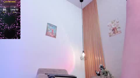 Dani online show from February 14, 2025, 4:41 pm