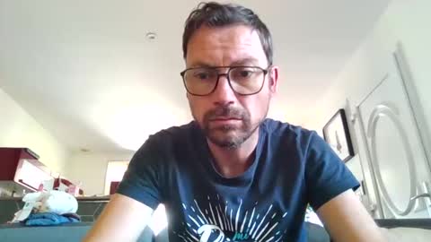 pchittt online show from April 3, 2026, 10:35 am