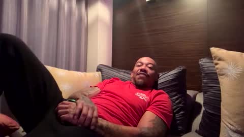 Phenomenal online show from December 1, 2025, 1:54 am