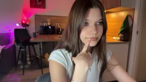 Snapshot of peaceful_oblivion chatting on July 4, 2026, 6:25 pm Sandra Next Stream pm MSK 5 pm UTC1pm EDT online show from July 4, 2026, 6:25 pm