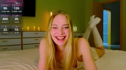 Lexy Peach online show from April 4, 2026, 6:16 pm