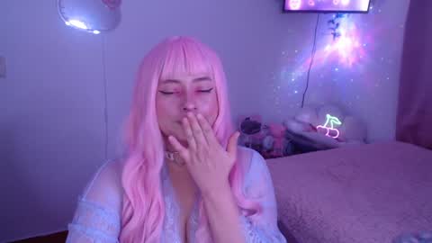 peacherry_ online show from February 7, 2025, 1:47 am