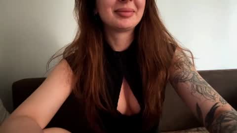 peachmuse online show from July 6, 2026, 8:33 am