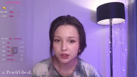 Lili online show from March 7, 2025, 3:51 am