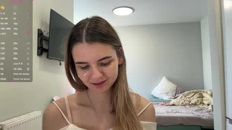 Snapshot of peachy_keens chatting on May 25, 2026, 10:54 am Peachy online show from May 25, 2026, 10:54 am