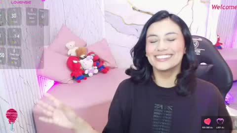 peachy_tay online show from May 10, 2026, 11:37 am