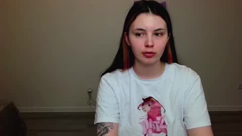 Peachy online show from March 1, 2025, 5:49 pm