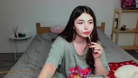 Peachy online show from March 11, 2025, 11:04 pm