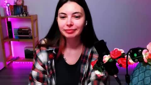 Peachy online show from October 1, 2025, 7:20 pm