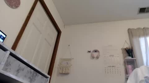 kat online show from December 15, 2024, 3:42 pm