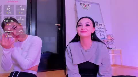 Snapshot of peanaughty chatting on March 4, 2026, 1:28 pm Kate online show from March 4, 2026, 1:28 pm