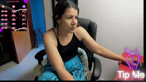 Tangerine Penaut online show from April 12, 2026, 9:53 pm