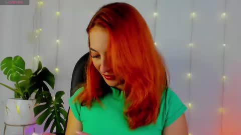 Snapshot of pear__moon chatting on July 30, 2026, 4:00 am LILLY online show from July 30, 2026, 4:00 am