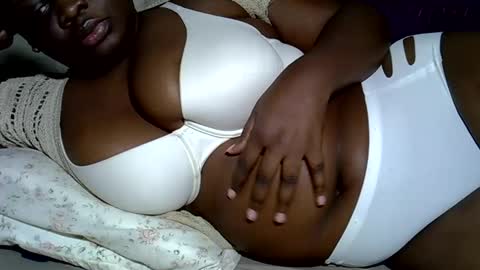 Snapshot of pearl_33 chatting on November 4, 2025, 1:16 am Keci online show from November 4, 2025, 1:16 am