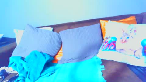 Pearl online show from March 5, 2025, 7:06 pm