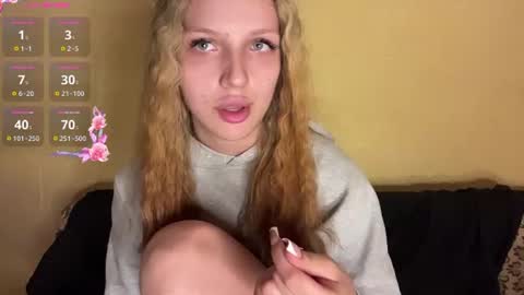 Snapshot of pearlinesilfies chatting on June 23, 2026, 6:17 pm Zlata online show from June 23, 2026, 6:17 pm