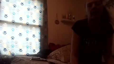 Pearl May online show from February 8, 2025, 5:29 pm