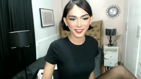 Pearl online show from February 23, 2025, 6:01 pm