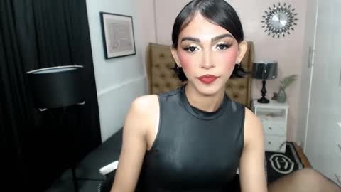 Pearl online show from March 7, 2025, 2:04 am