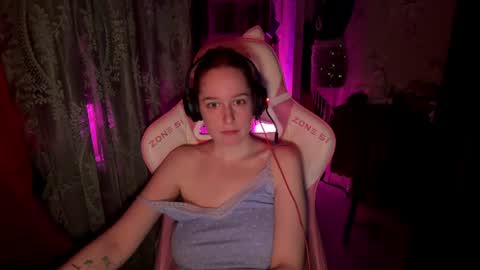 Snapshot of pearlprincess_ chatting on June 22, 2026, 1:07 am Adelina online show from June 22, 2026, 1:07 am