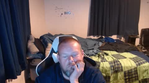 pecker40 online show from January 6, 2025, 2:48 am