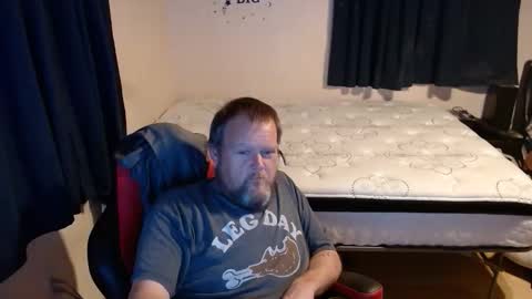 pecker40 online show from November 23, 2025, 10:42 pm