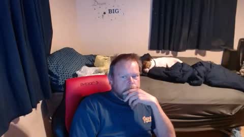 pecker40 online show from December 2, 2025, 4:29 am