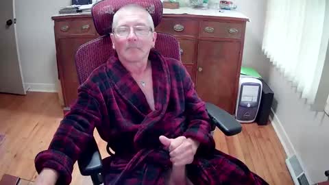Snapshot of peepingmale chatting on May 23, 2026, 8:24 pm peepingmale online show from May 23, 2026, 8:24 pm