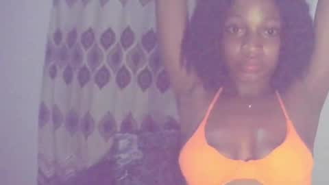 Lizzy online show from October 20, 2025, 9:48 pm