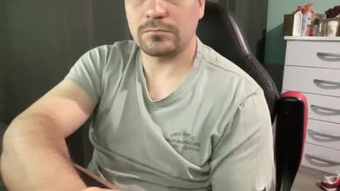 easy cum online show from April 14, 2026, 1:50 pm