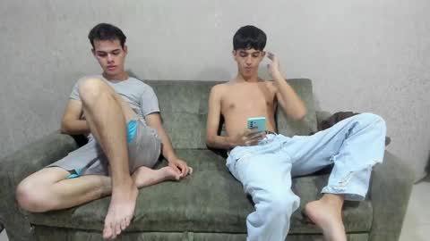 Snapshot of pelusos_mens chatting on May 1, 2026, 7:29 pm CAIN-19 ALLEN-18 RONALD-18 AUSTIN-18 MOD DANTE online show from May 1, 2026, 7:29 pm