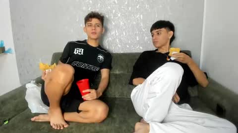 Snapshot of pelusos_mens chatting on July 16, 2026, 2:12 pm CAIN-19 ALLEN-18 RONALD-18 AUSTIN-18 MOD DANTE online show from July 16, 2026, 2:12 pm