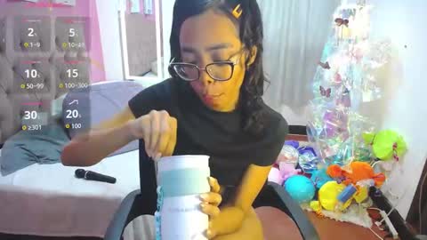 peneelopeecute online show from November 17, 2025, 8:14 pm