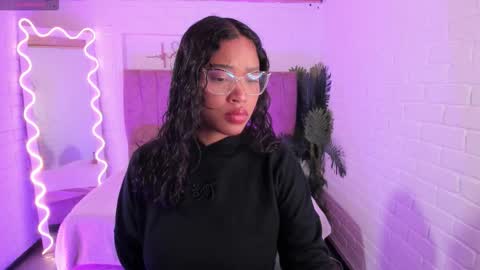 penelope online show from October 6, 2025, 3:37 am