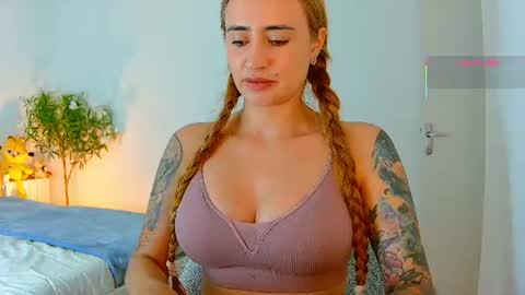 Snapshot of pennyy__ chatting on July 9, 2026, 10:14 pm Hi Im Penelope better vibrations 1111 online show from July 9, 2026, 10:14 pm