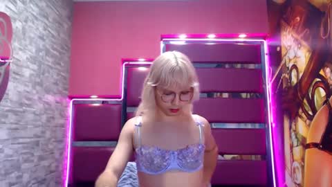 perfectlump online show from October 11, 2025, 4:49 pm