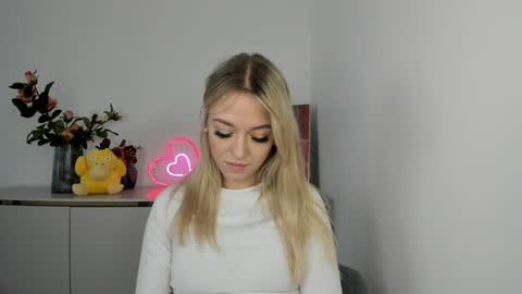 Cindy online show from February 6, 2025, 9:32 am