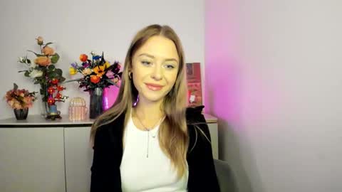 Cindy online show from November 14, 2025, 6:34 am