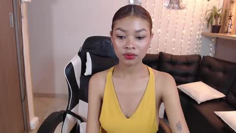 Perla online show from February 17, 2025, 12:05 pm