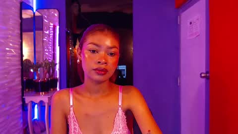 Perla online show from February 20, 2025, 12:15 pm