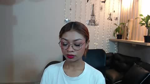 Perla online show from February 24, 2025, 12:59 pm