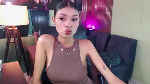 Perla online show from April 18, 2026, 11:47 am