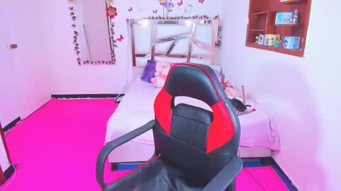 PERLA online show from February 7, 2026, 3:10 am